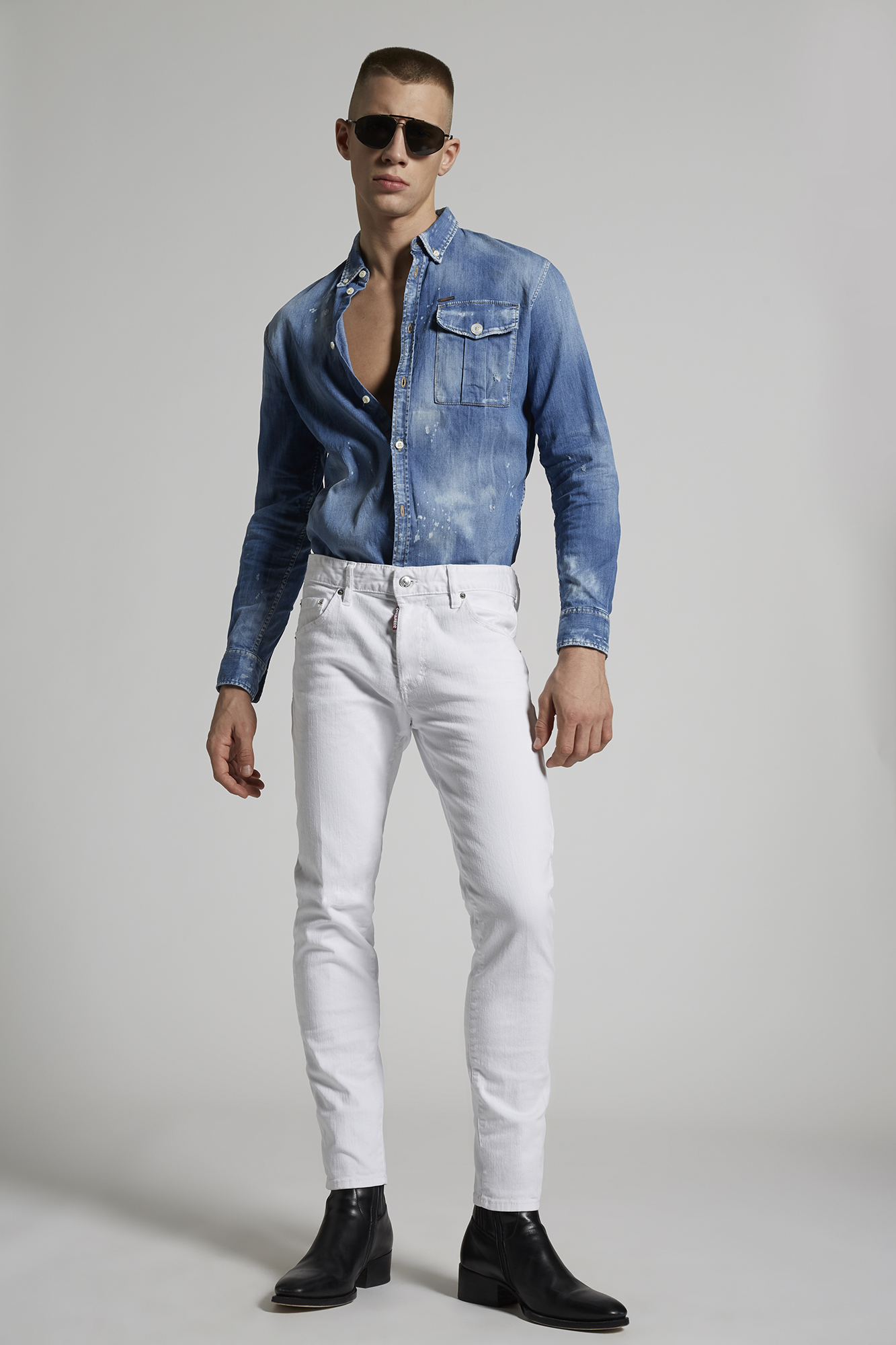 Dsquared Gynaikeia Kai Andrika Royxa Papoytsia Kai A3esoyar