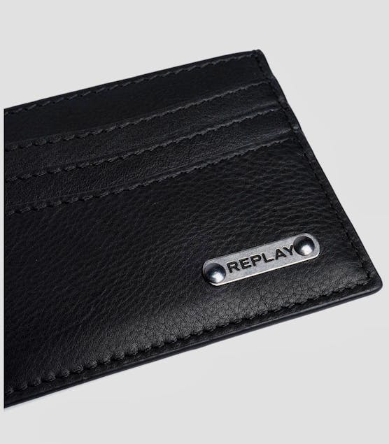 REPLAY - Credit Card Case