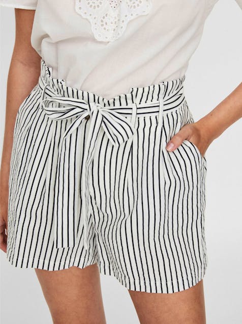 VERO MODA - Striped Shorts