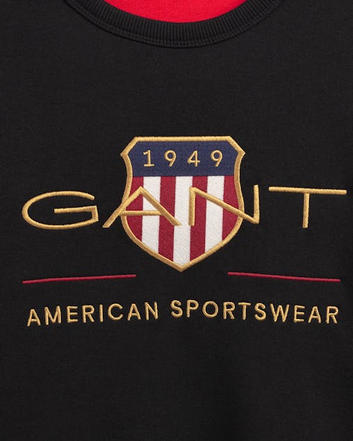 GANT - Archive Shield Crew Neck Sweatshirt