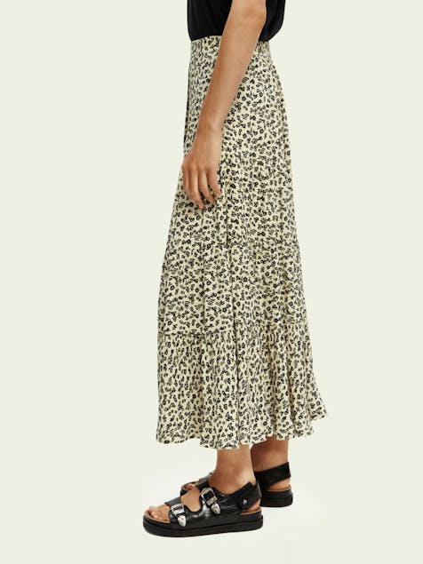 SCOTCH & SODA - Mid-length button-up tiered skirt