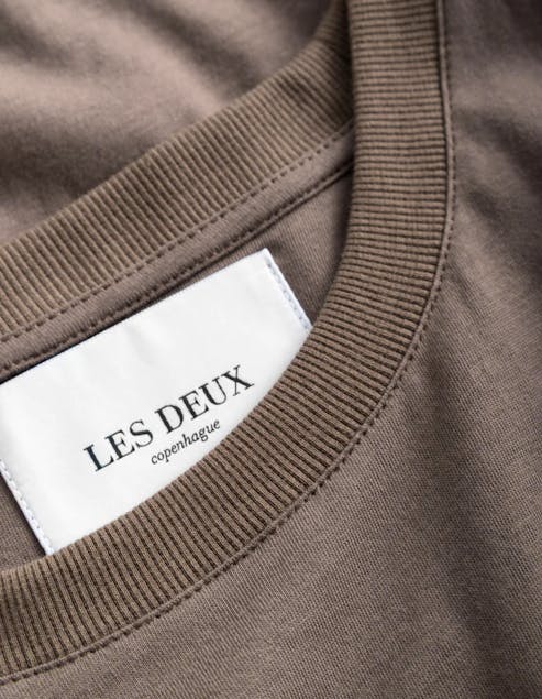 LES DEUX - Egalitι T-Shirt 2.0