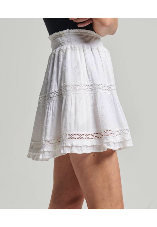 Ovin Vintage Lace Mini Skirt