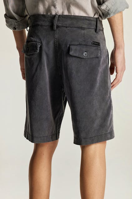 DIRTY LAUNDRY - Chino Bermuda With External Pockets