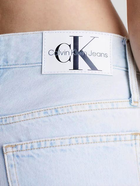 CALVIN KLEIN JEANS - Mom Ankle Jeans