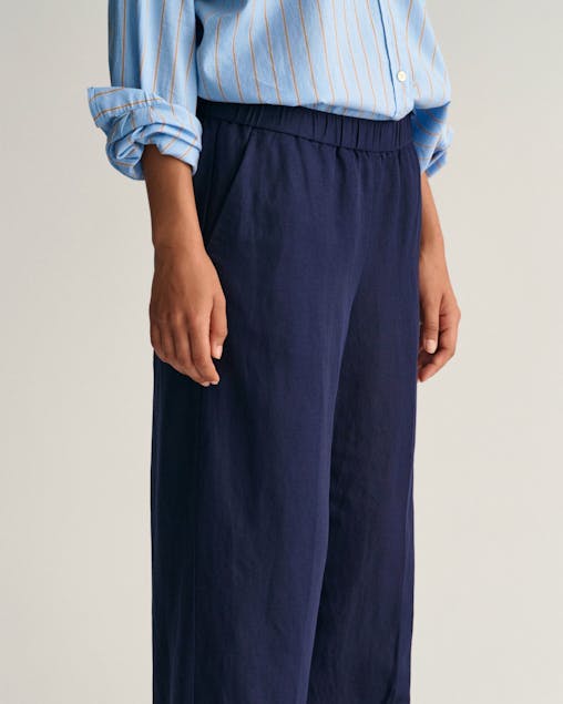 GANT - Relaxed Fit Linen Blend Pull-On Pants