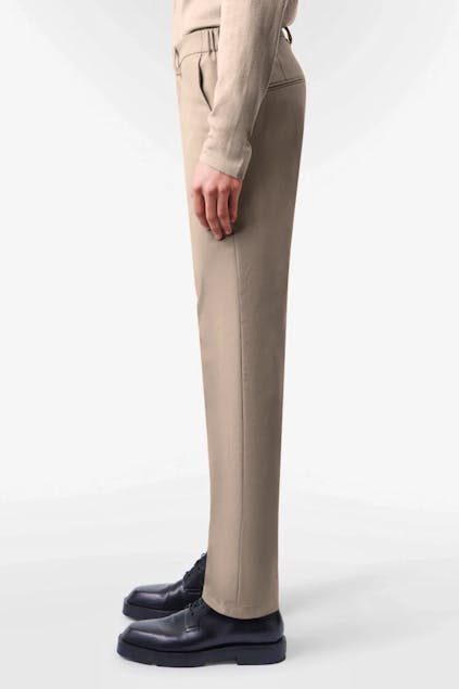DRYKORN - Slim Fit Trousers In Techno Stretch