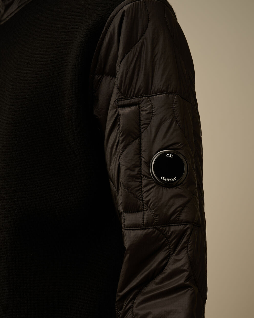 C.P. COMPANY - Extrafine Merino Wool Mixed Hooded Zip Sweater