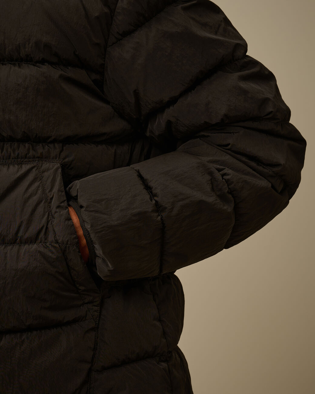 C.P. COMPANY - Chrome-R Goggle Down Jacket