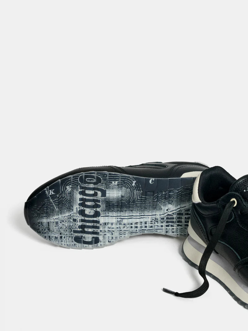 HOFF - City Chicago Woman