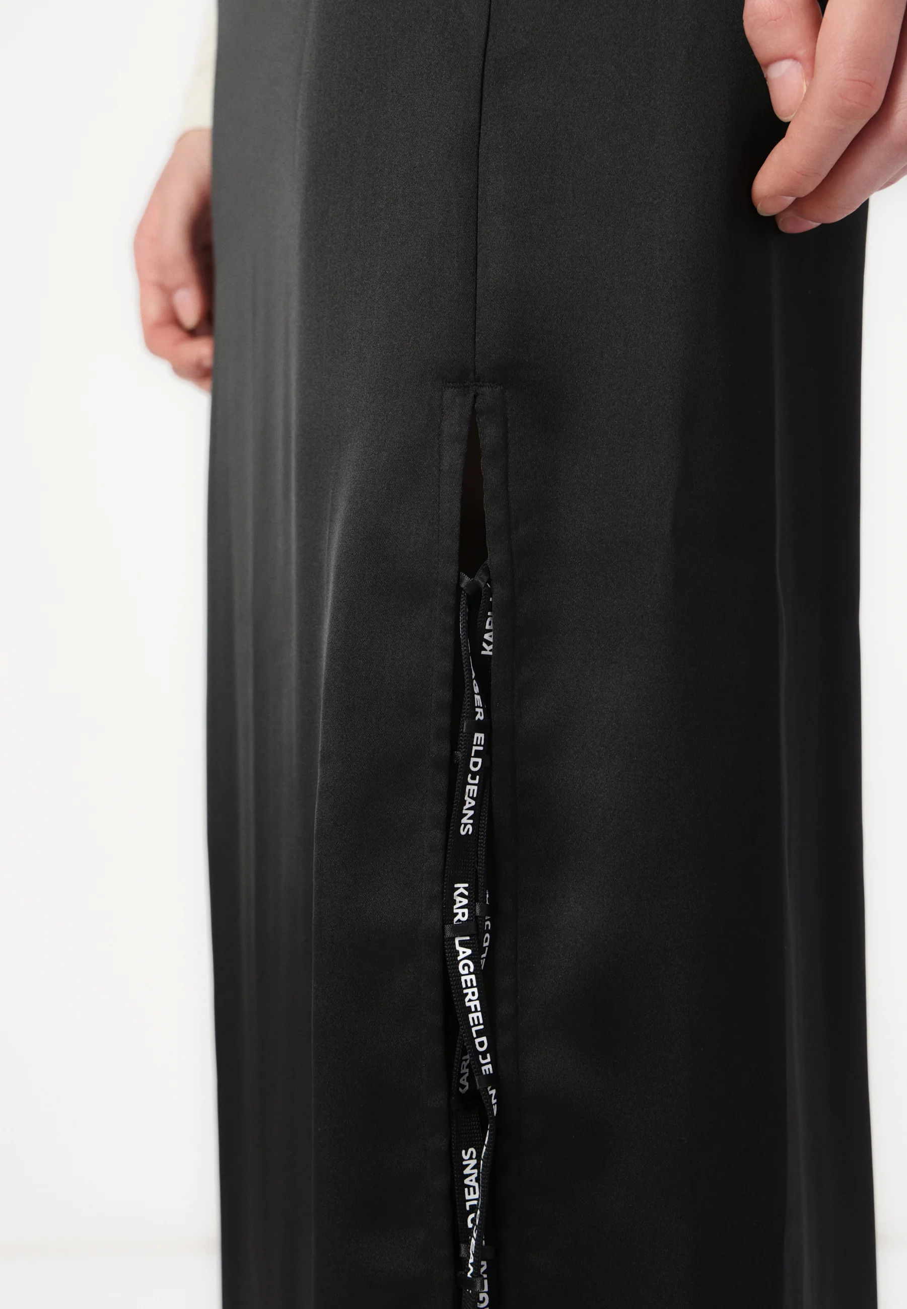 KARL LAGERFELD JEANS - KLJ Satin Maxi Skirt