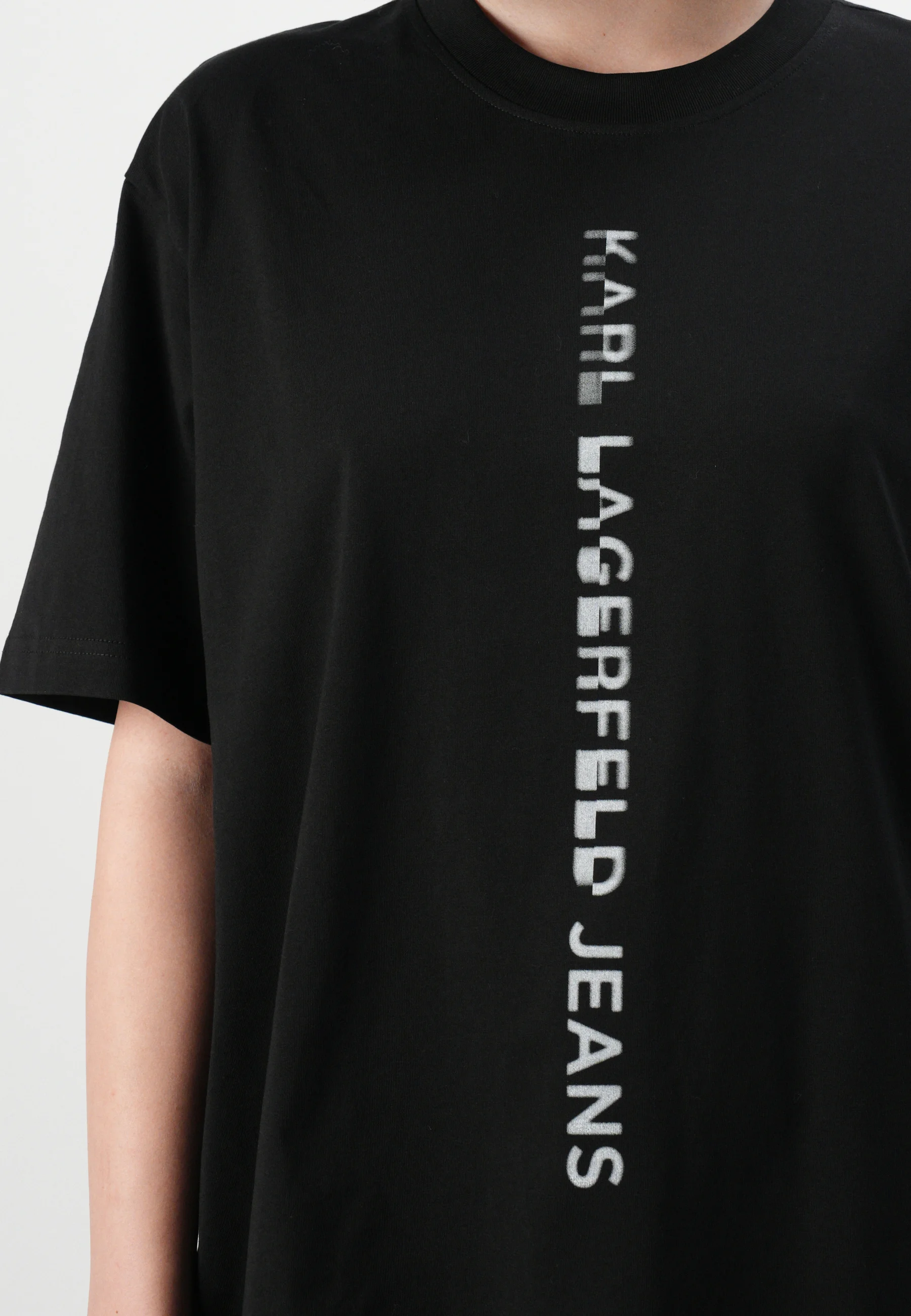KARL LAGERFELD JEANS - Relaxed Vertical Logo Tee