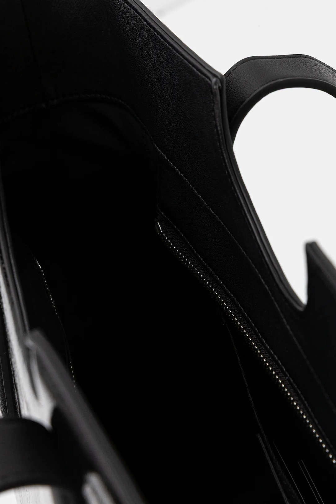 KARL LAGERFELD JEANS - Metal Logo Shiny Tote