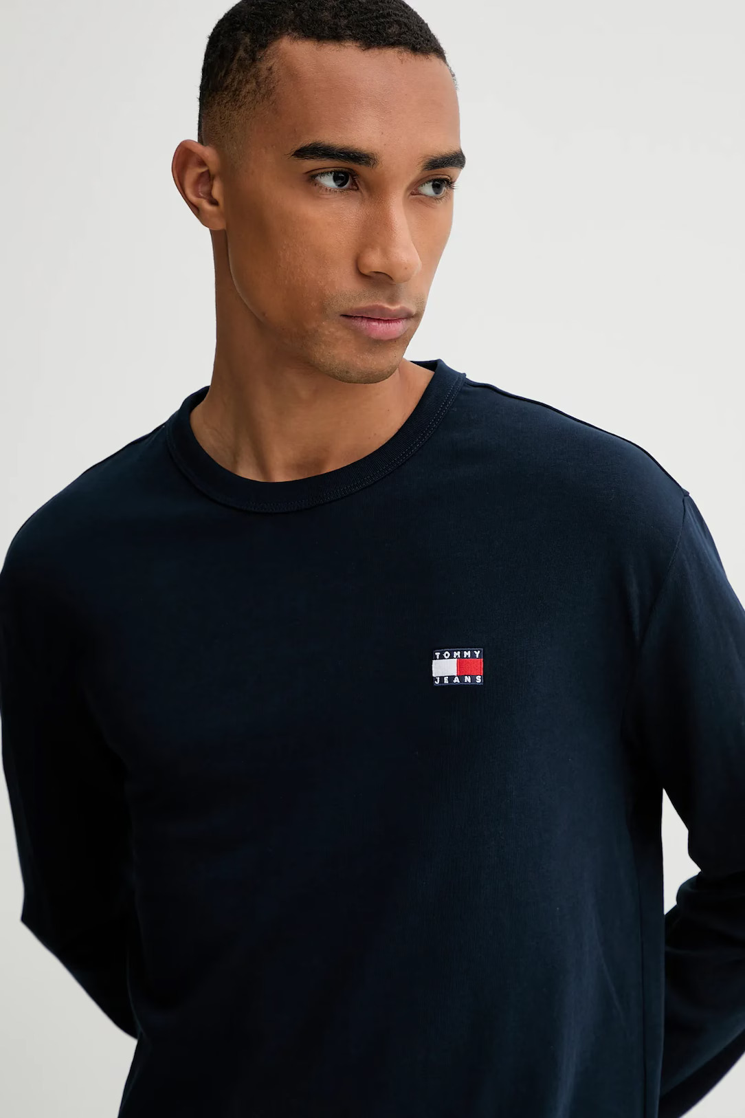 TOMMY HILFIGER JEANS - Badge Tee