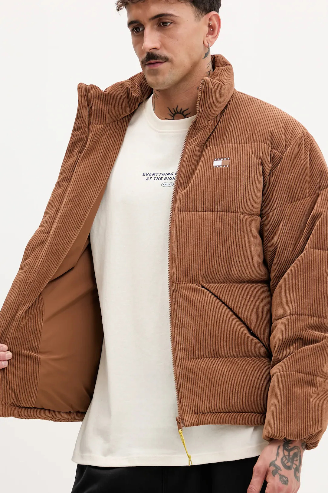 TOMMY HILFIGER JEANS - Vail Cord Puffer