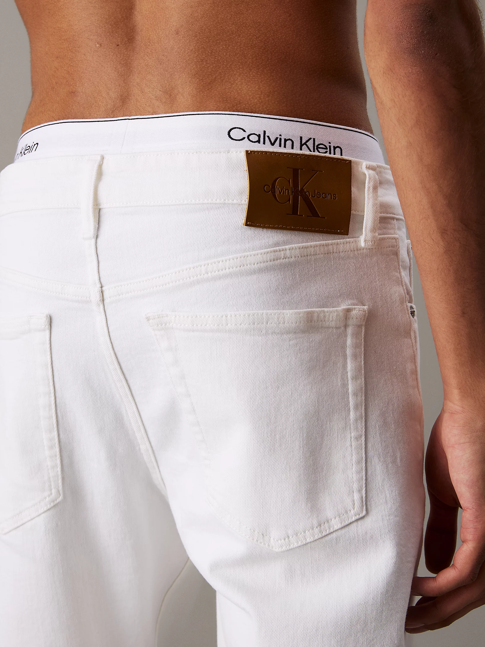 CALVIN KLEIN JEANS - Slim Taper