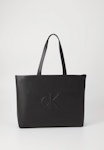 Sculpted Slim Tote34