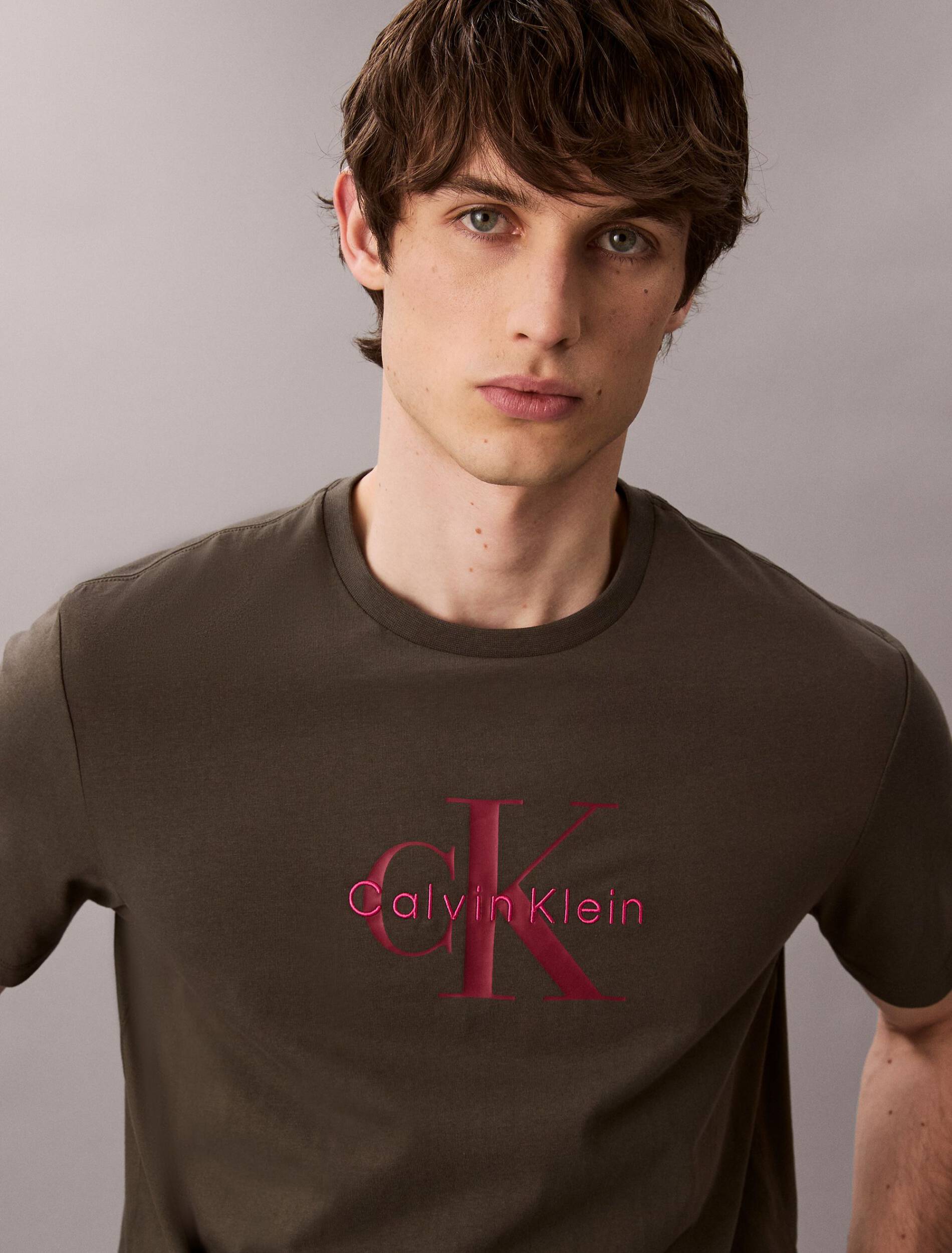 CALVIN KLEIN JEANS - Hero Monologo Tee 20's