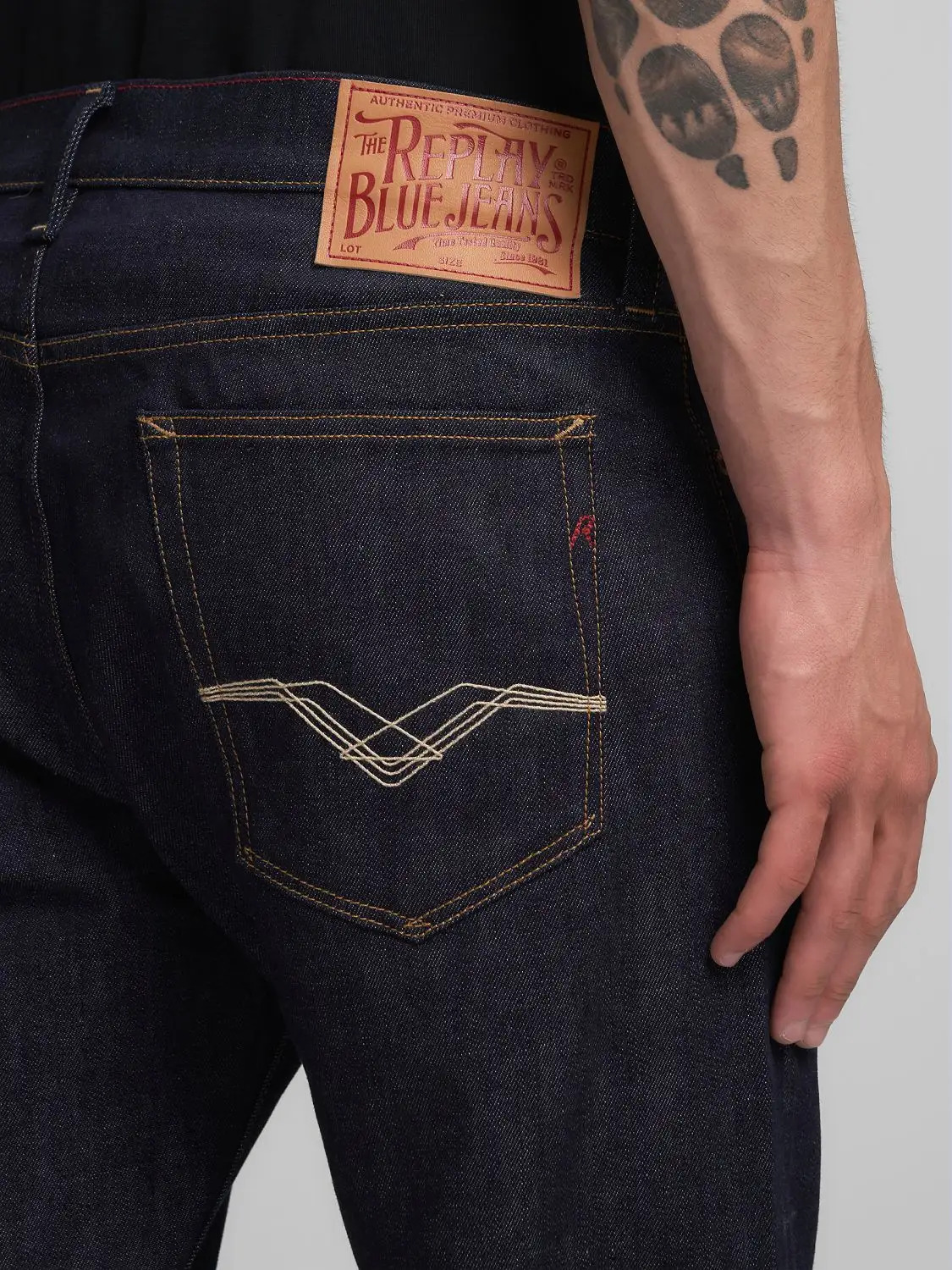 REPLAY - Neaal Slim Fit Jeans