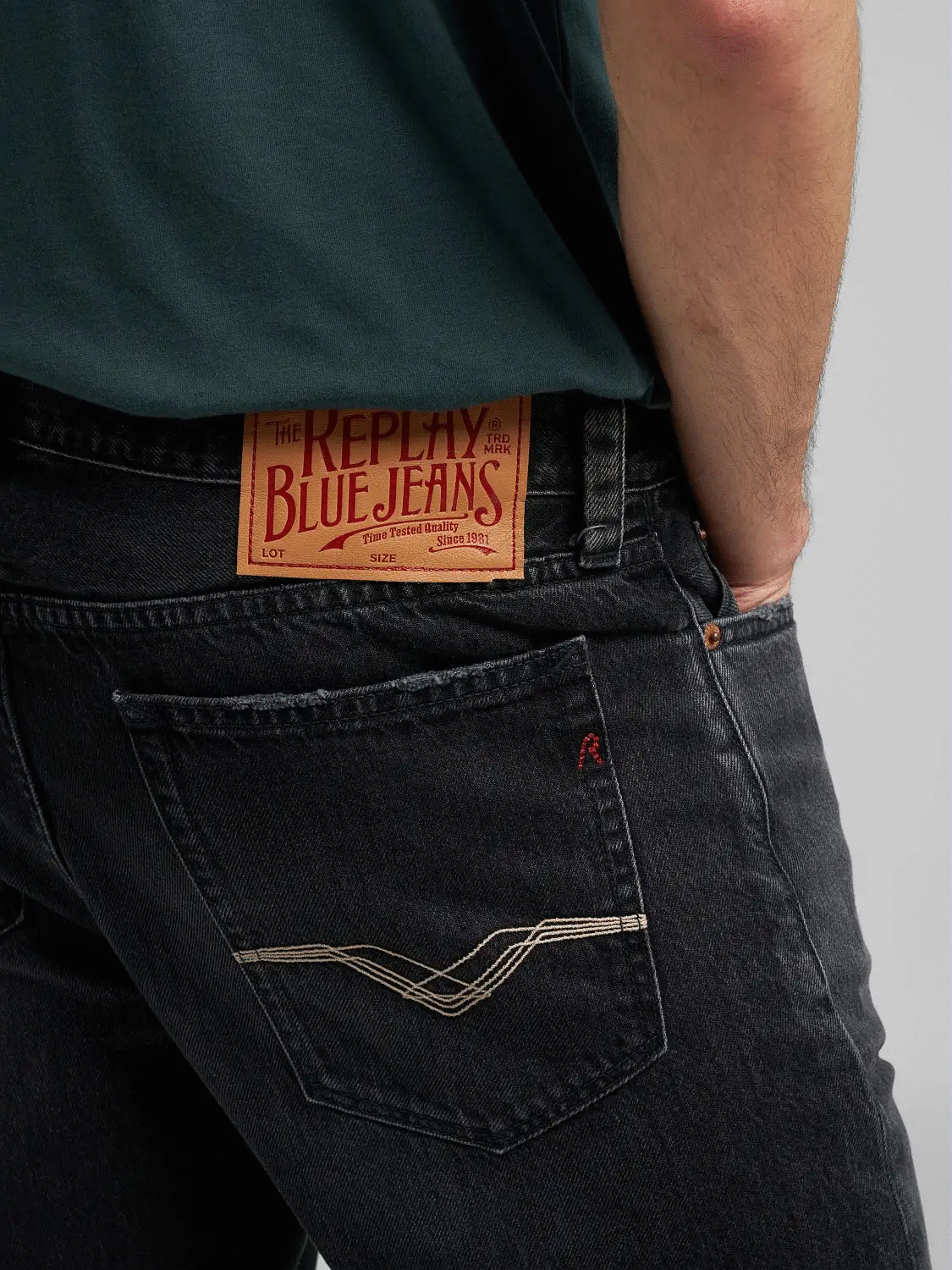 REPLAY - Neaal Slim Fit Jeans