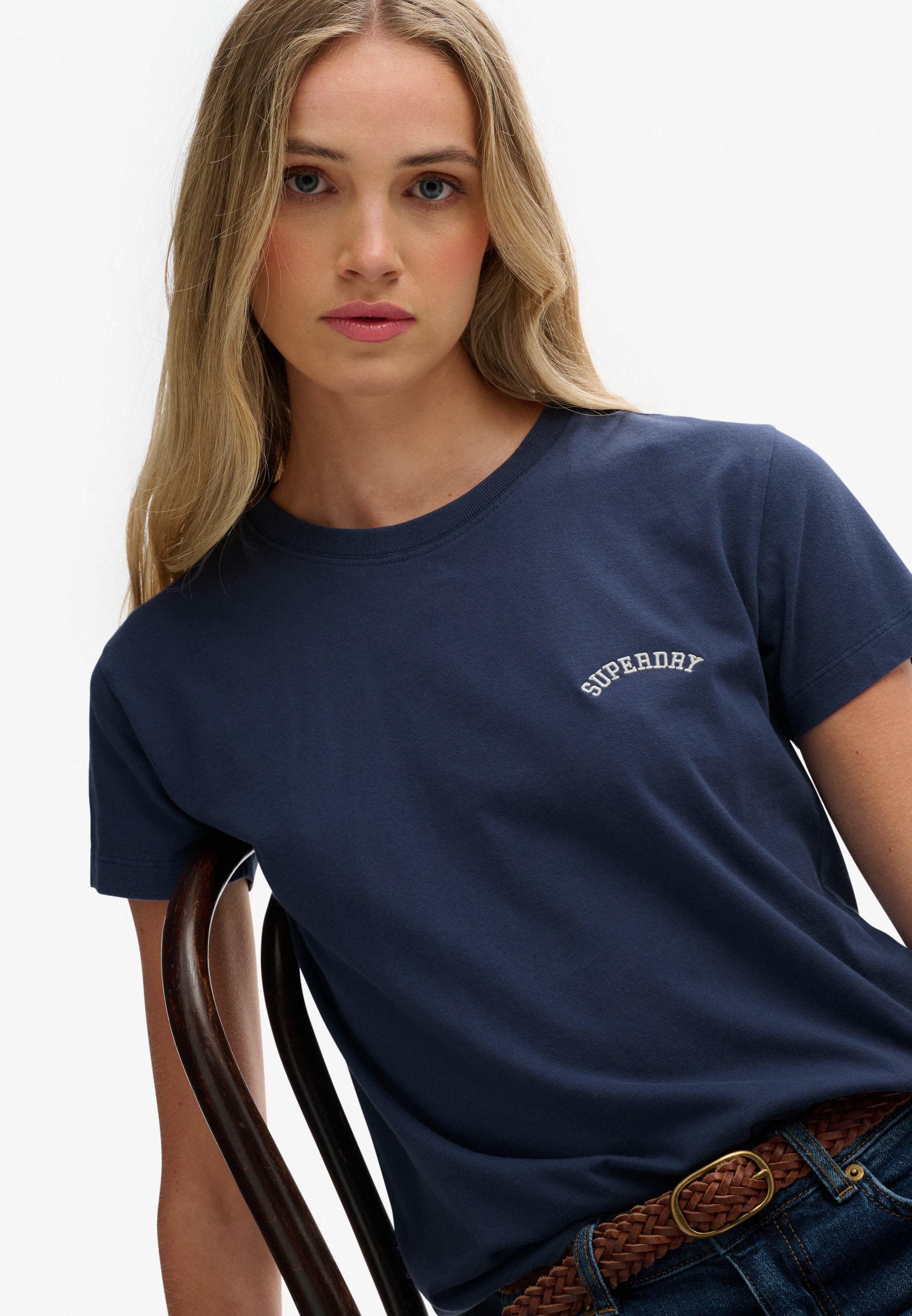 SUPERDRY - D1 Ovin Essential Logo Fitted Tee Ind