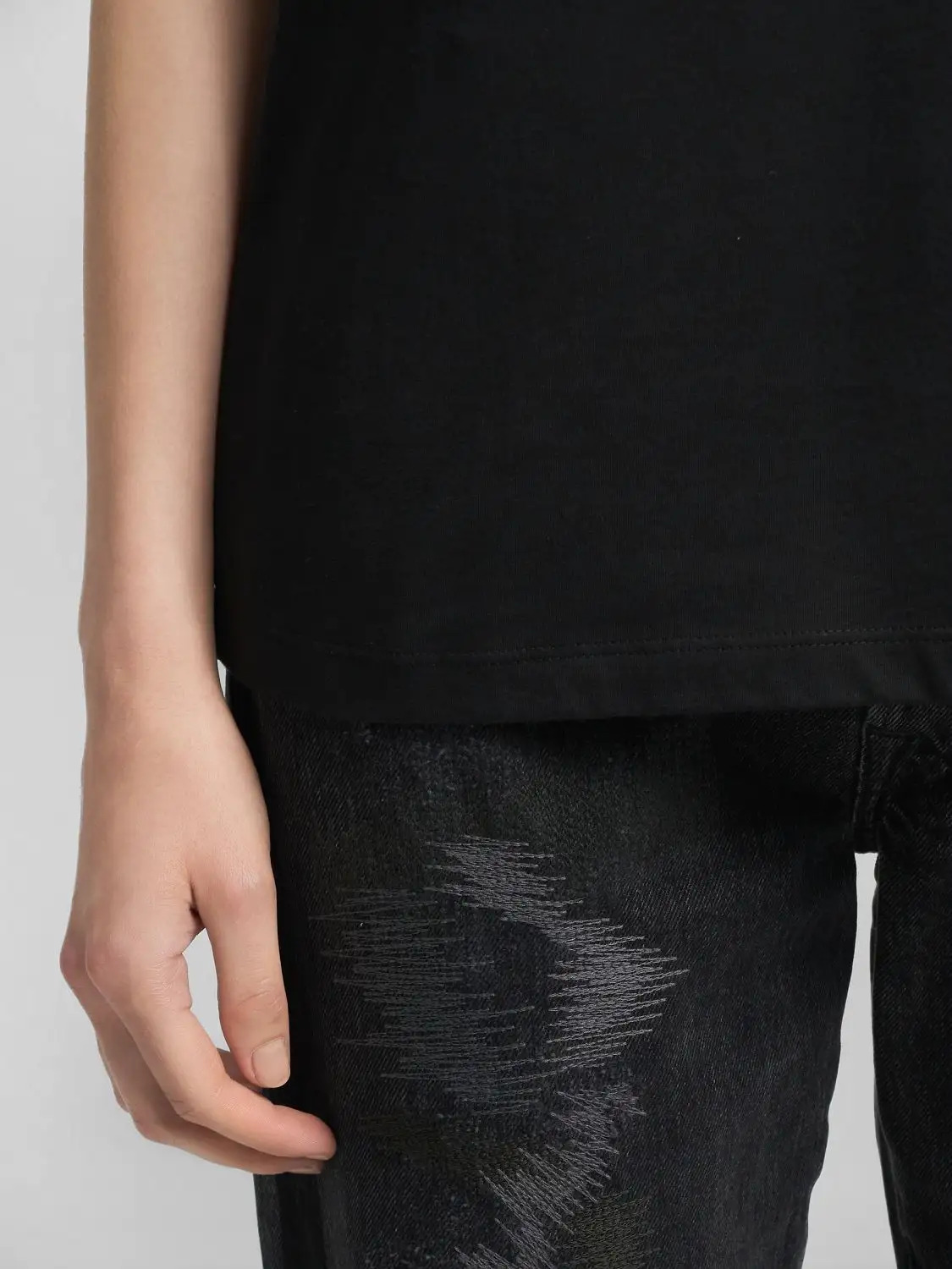 REPLAY - T-Shirt with Breast Pocket and Lettering