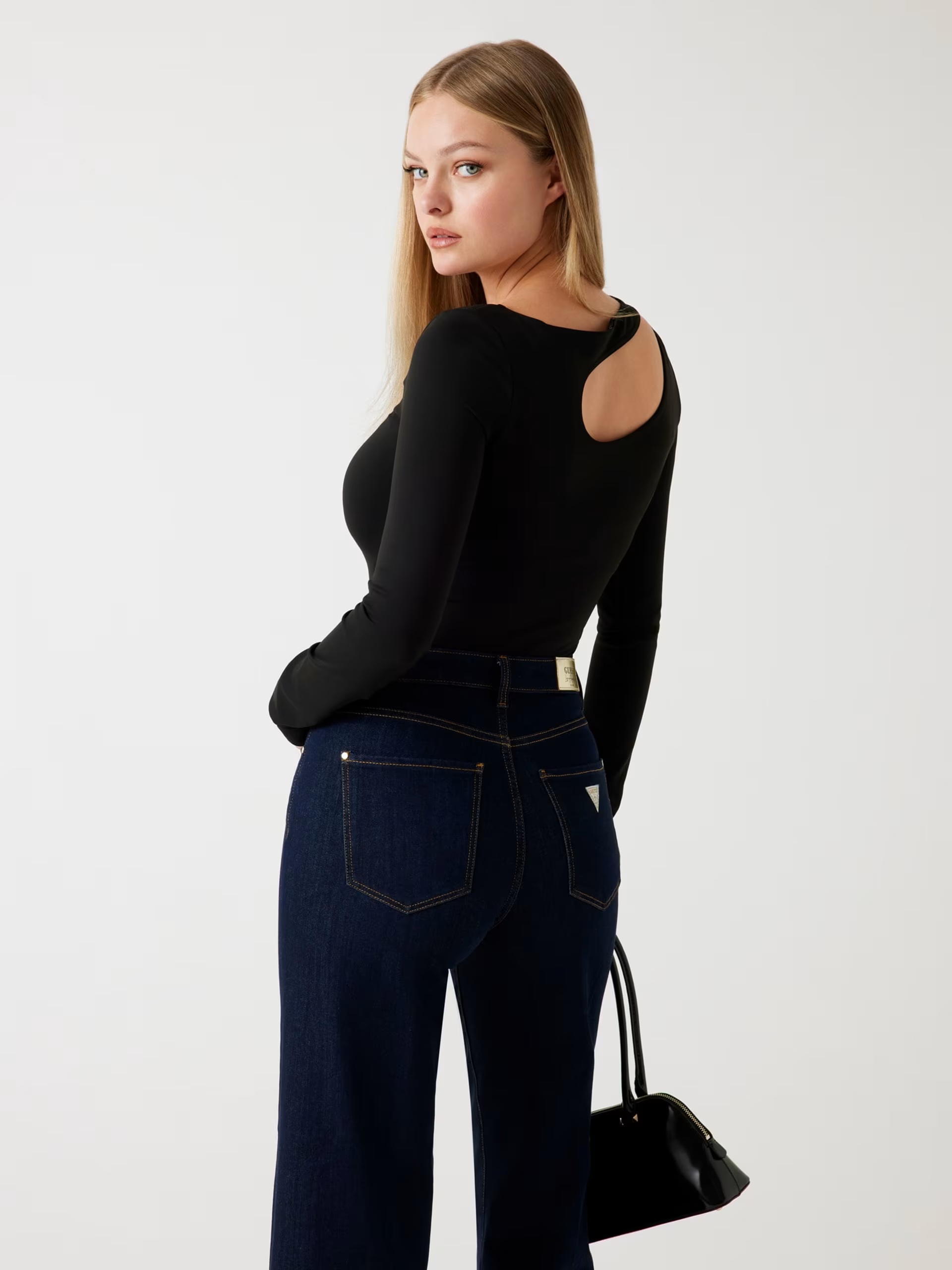 GUESS - Eleanor Buckle Top