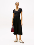 Contrast Soft V-Neck Pleat Dress