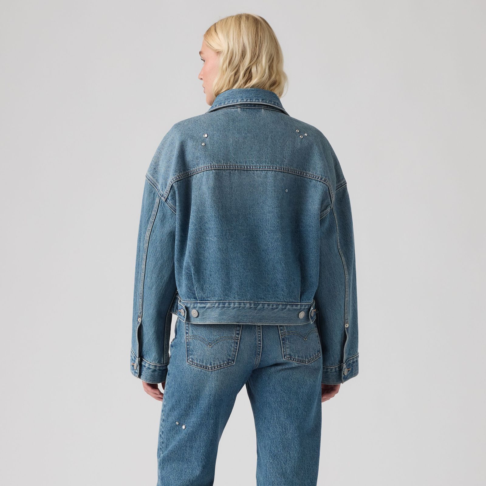 LEVI'S - Loose Crop Trucker Medium Indigo - Worn In