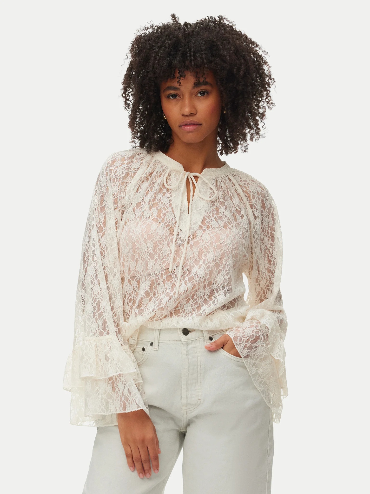 VERO MODA - Loulou Lace Flounce Top