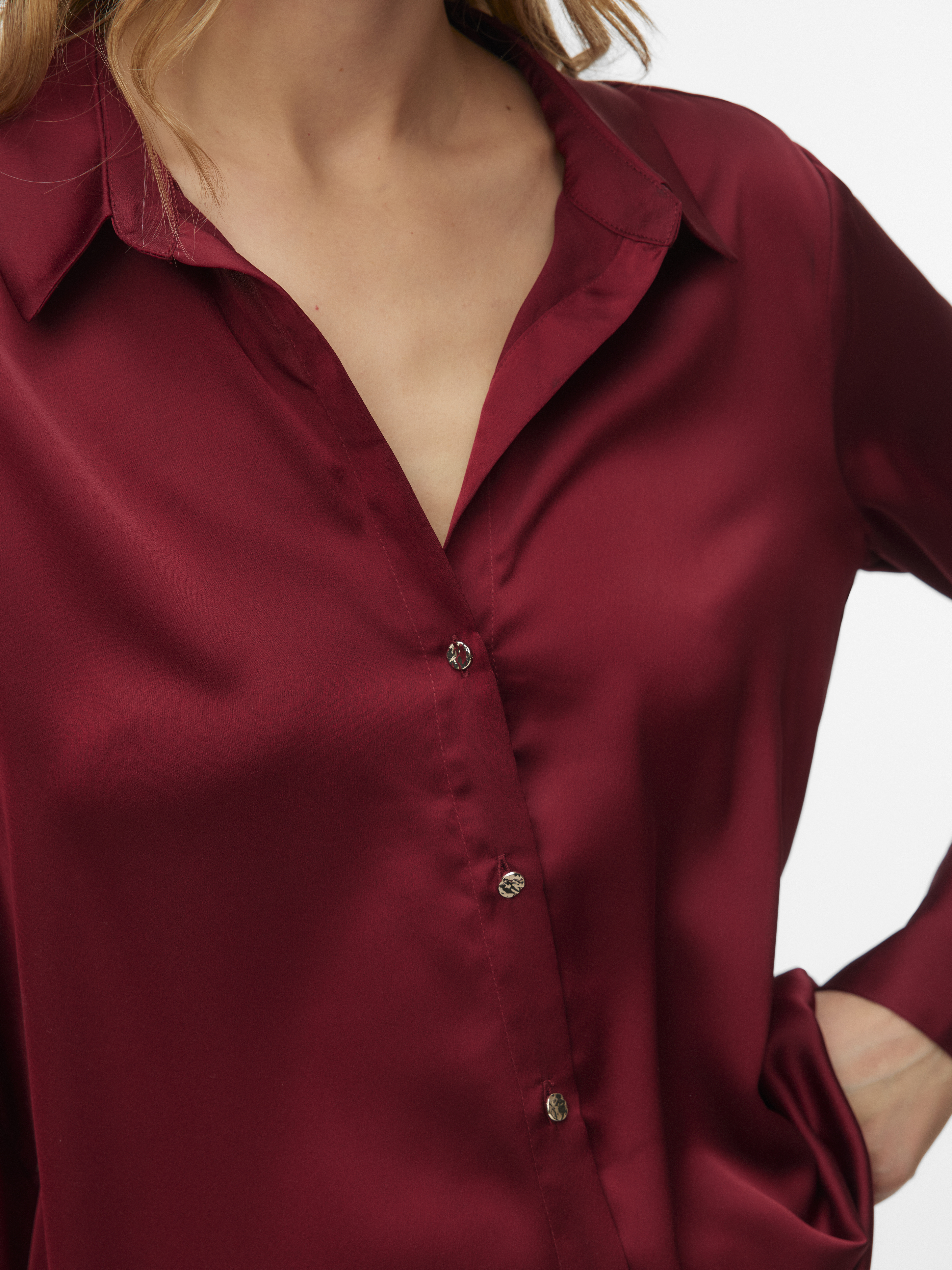 VERO MODA - Luna V-Neck Shirt