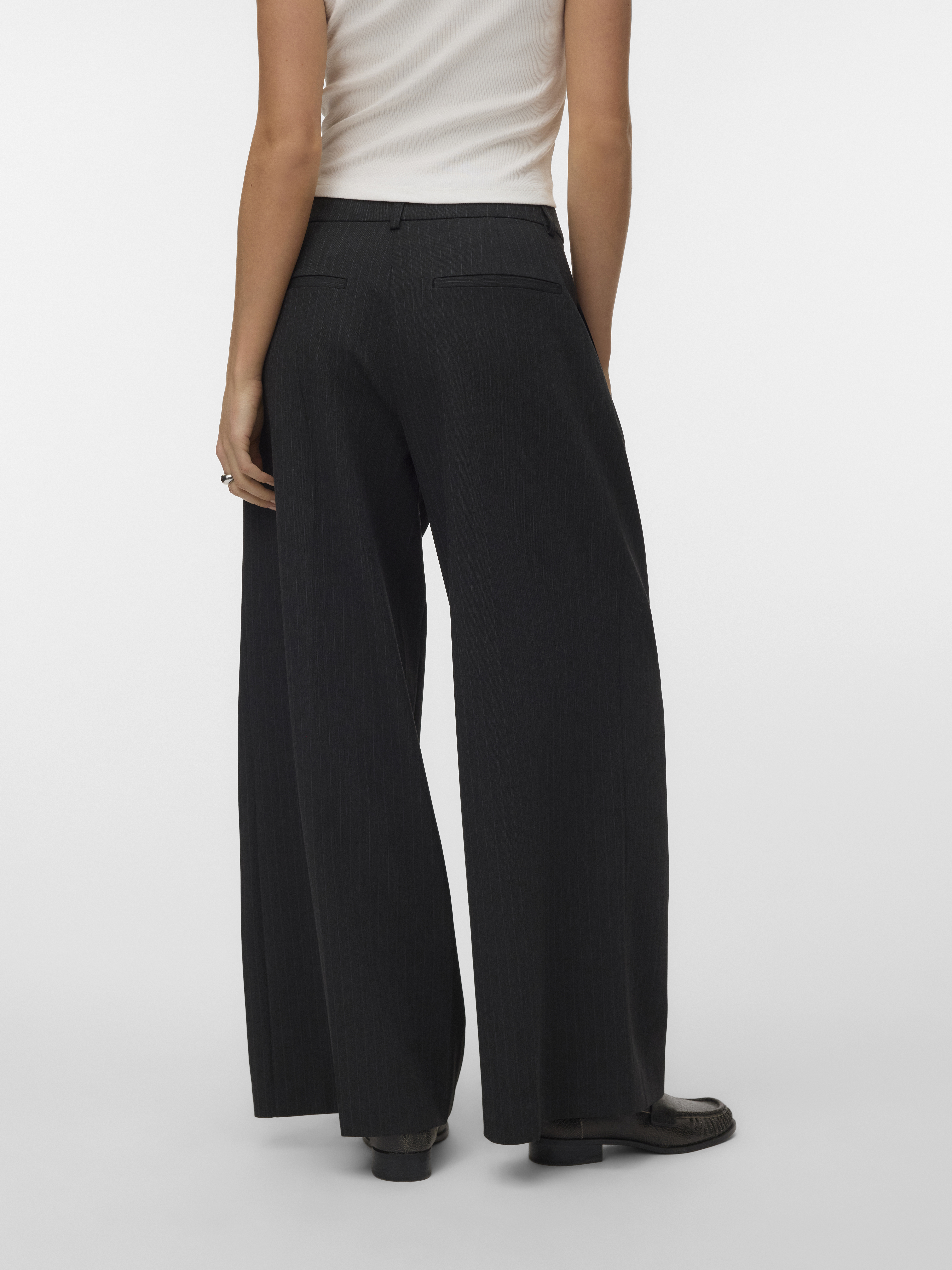 VERO MODA - Skylar Wide Pleated Pant