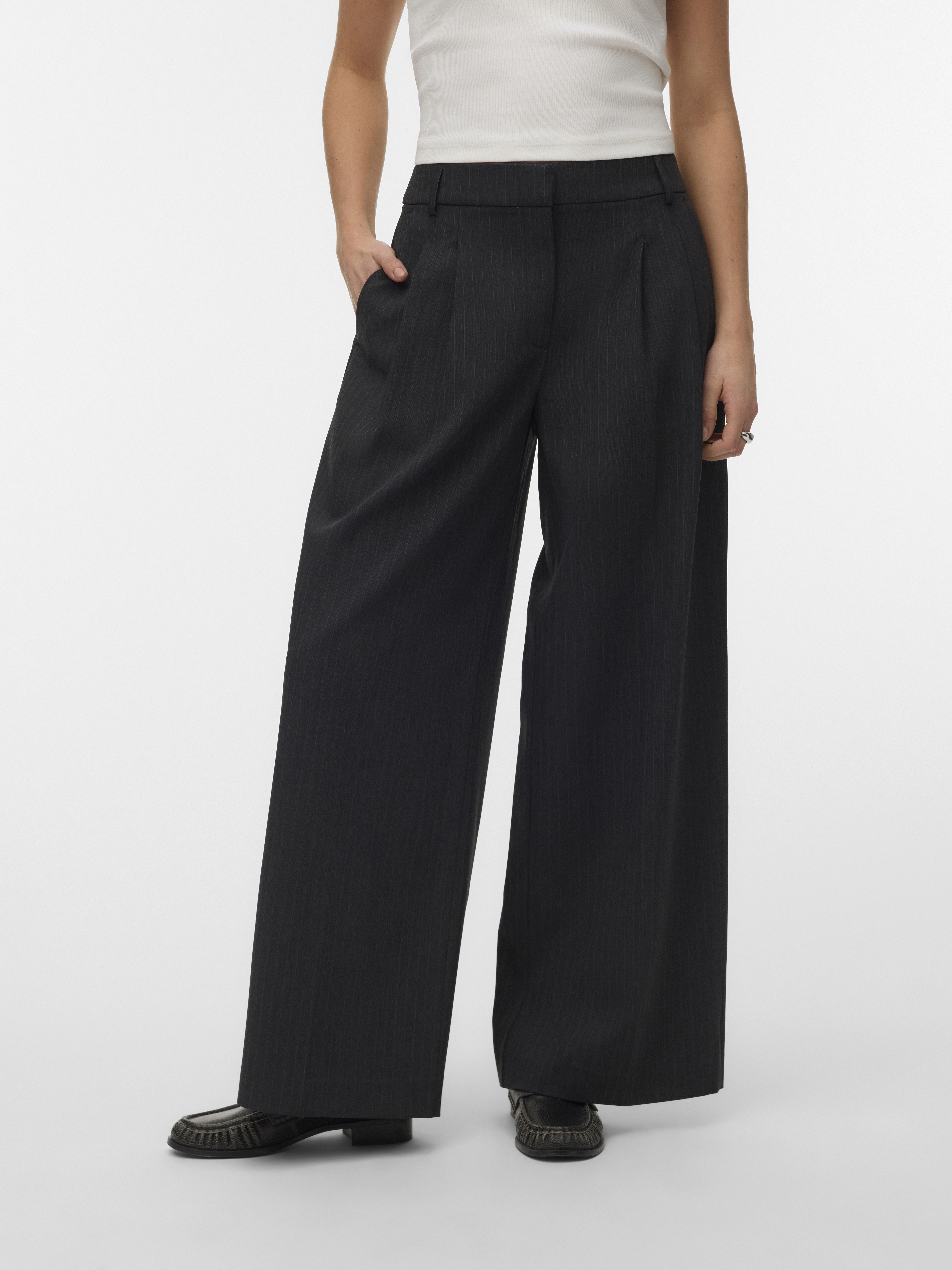 VERO MODA - Skylar Wide Pleated Pant