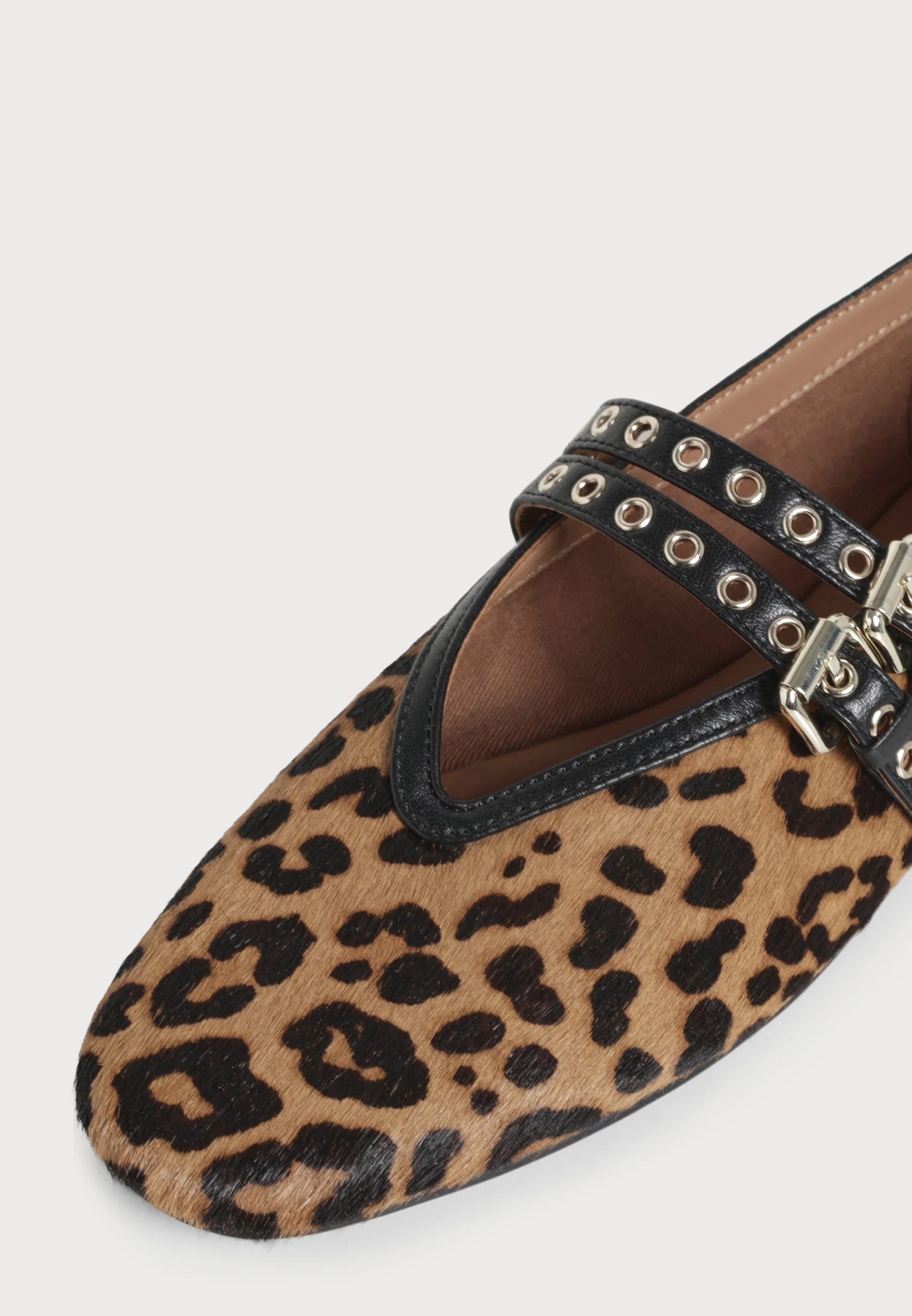 STEVE MADDEN - Lydia