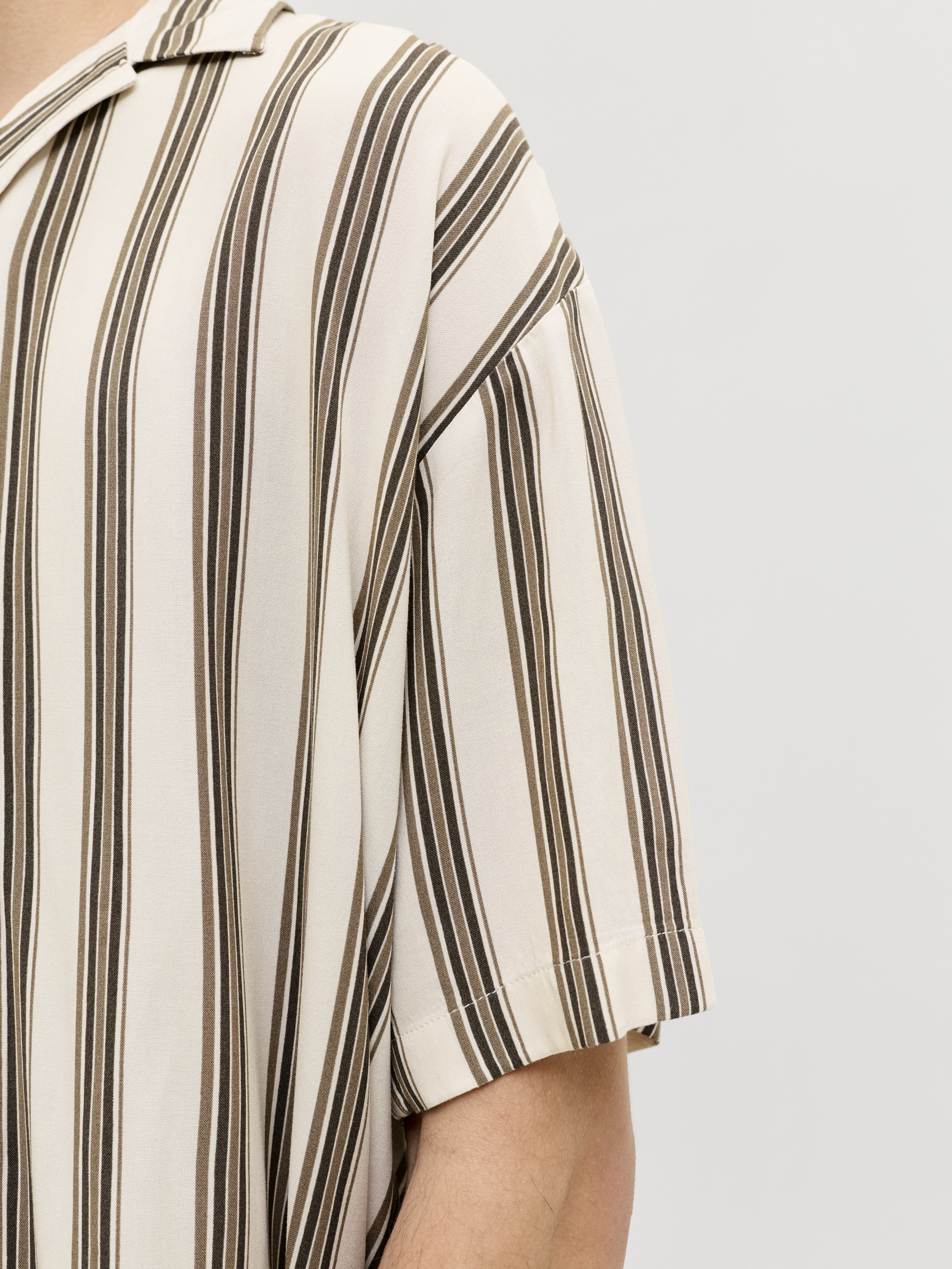JACK & JONES - Ejeff Resort Stripe Shirt