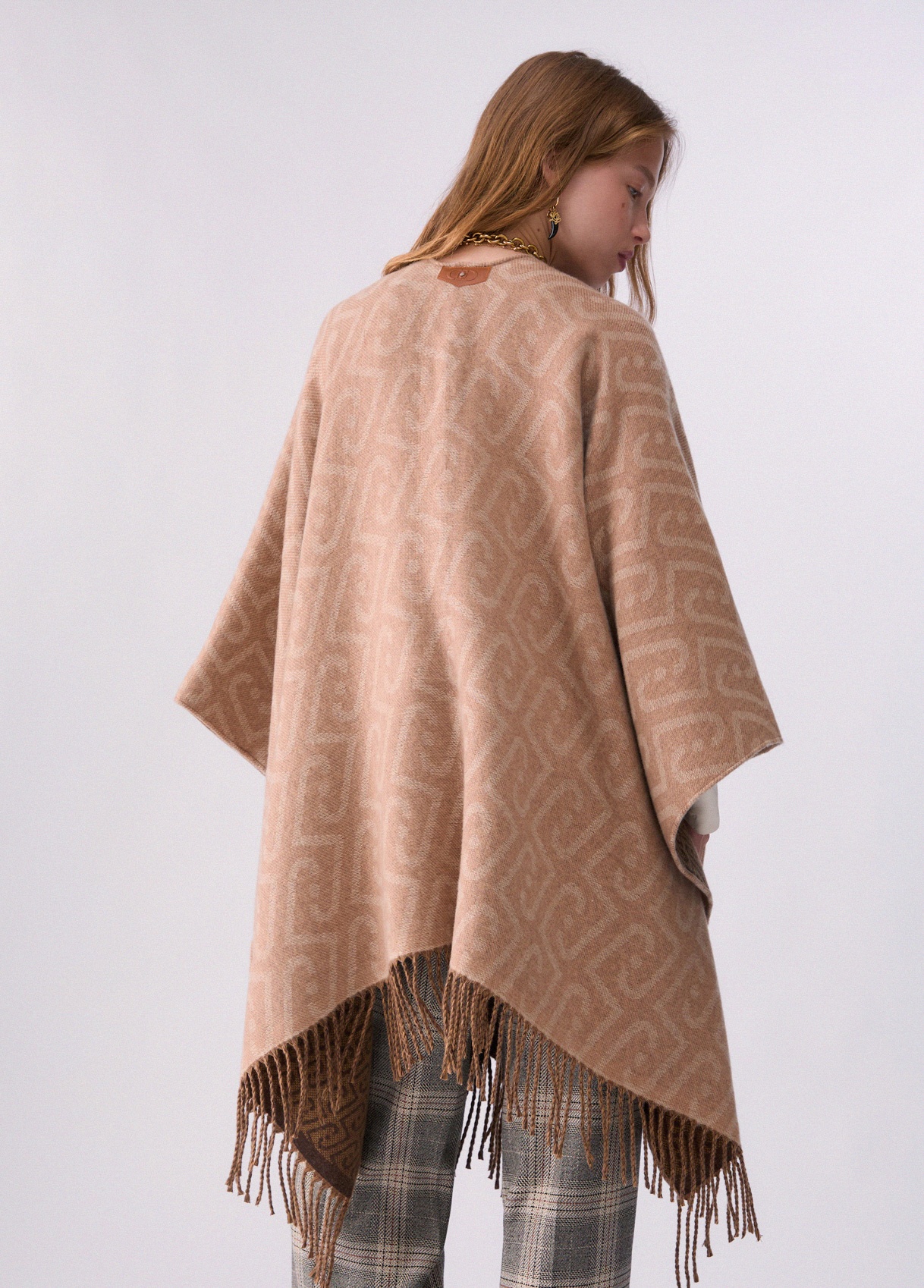 LIU JO - Monogram Jacquard Poncho