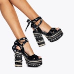 Chelsea Scarf Platform