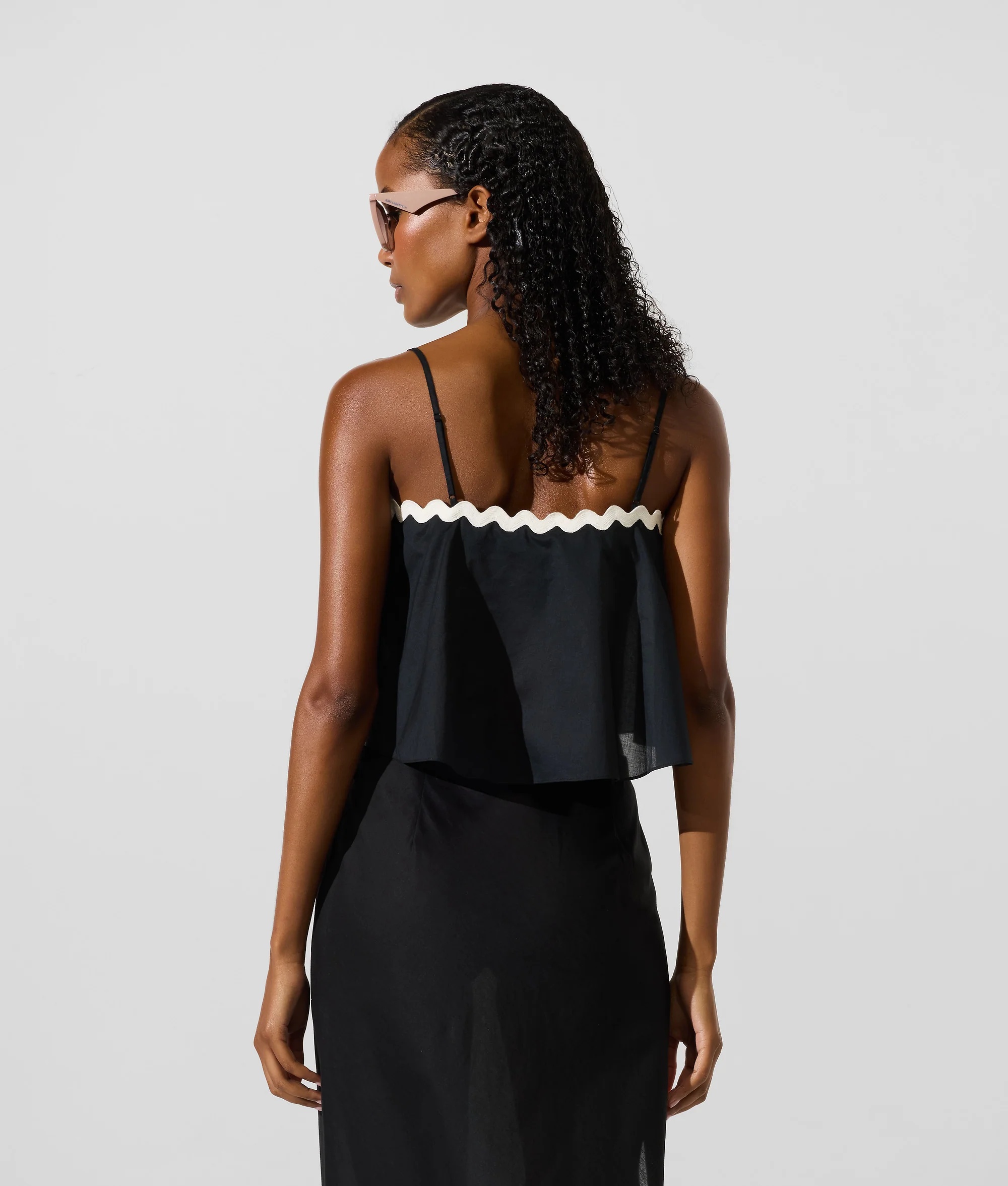 KARL LAGERFELD - Signature Scallop Beach Top