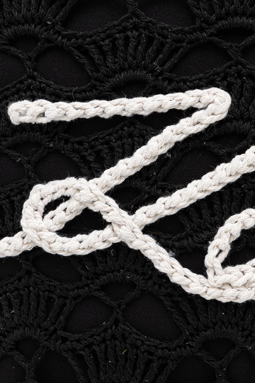 KARL LAGERFELD - Signature Fan Beach Bag