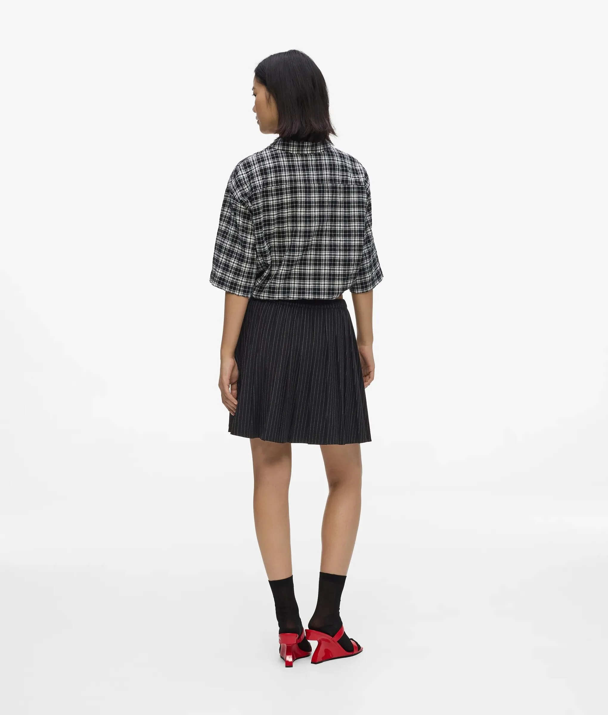 KARL LAGERFELD JEANS - Pinstripe Pleated Skirt