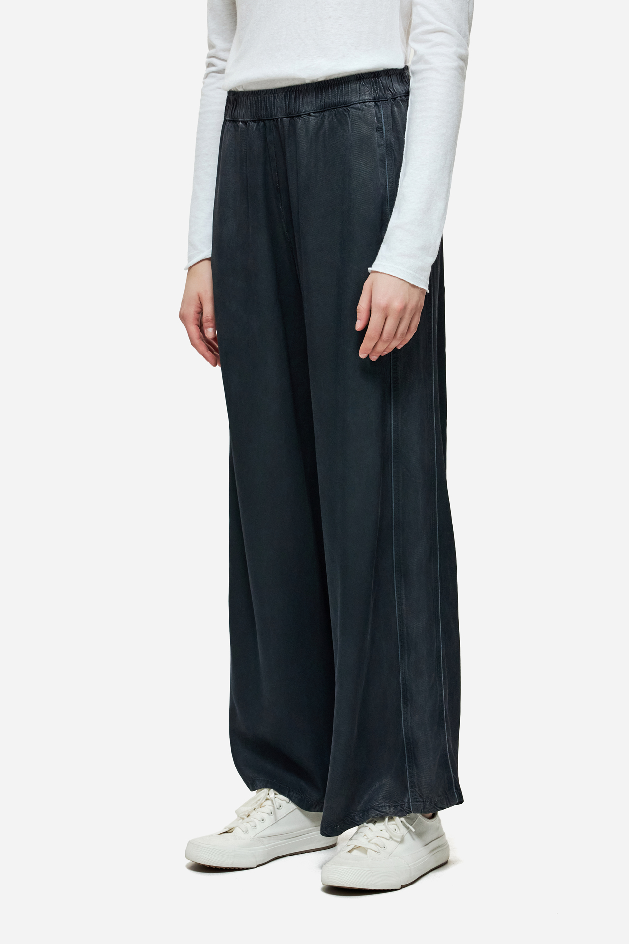 DIRTY LAUNDRY - Satin Wide Leg Pant