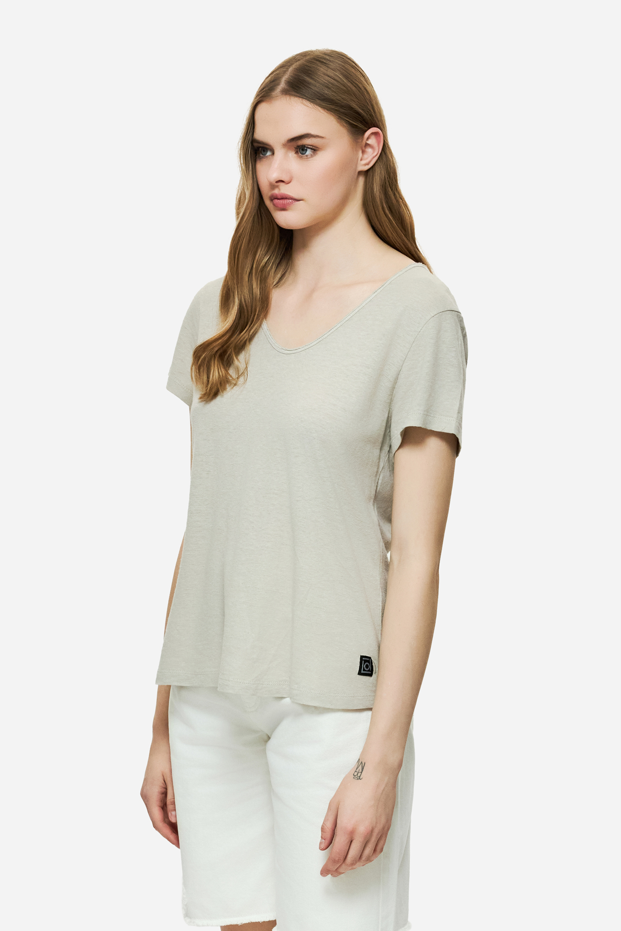 DIRTY LAUNDRY - V-Neck Linen Blend T-Shirt