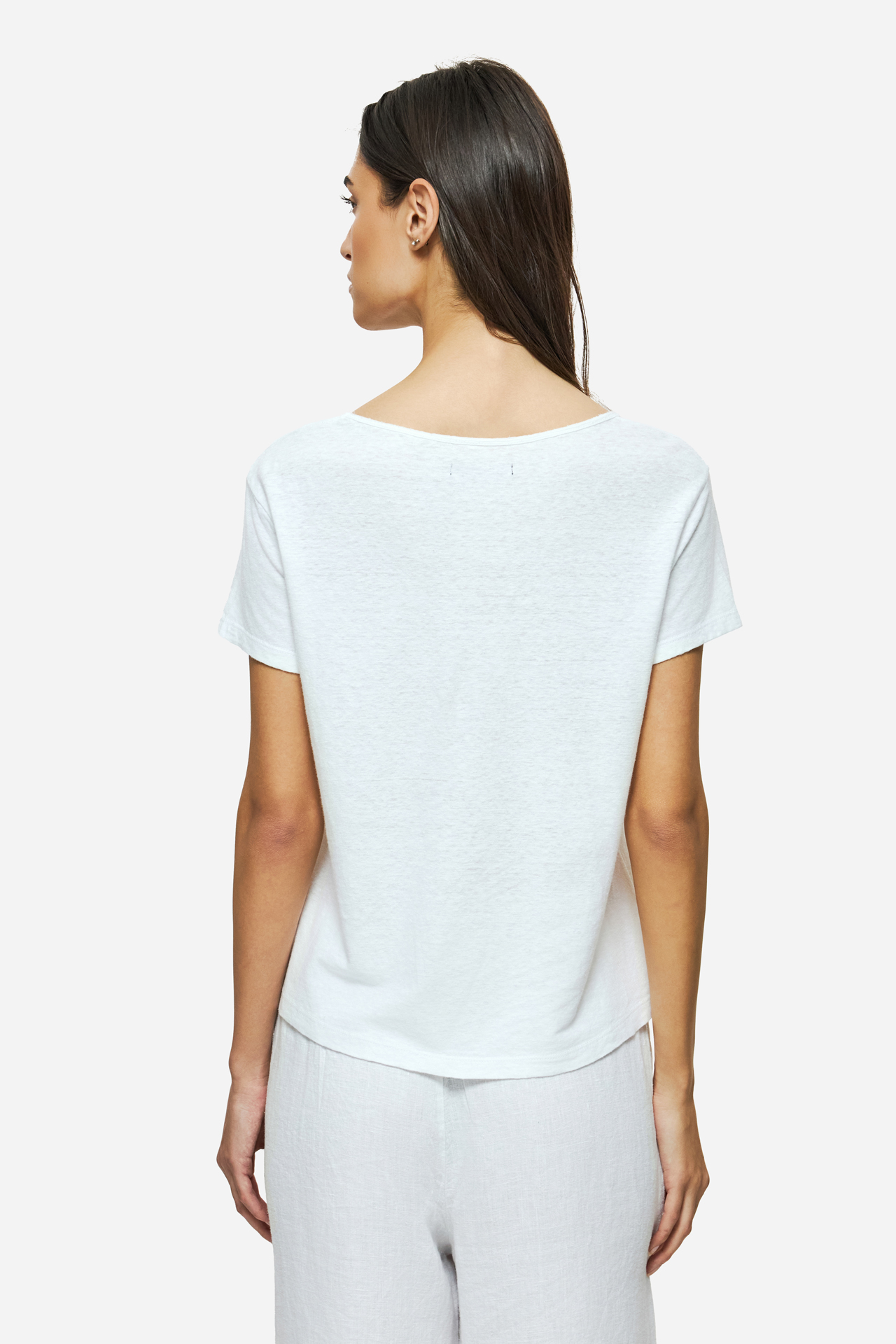 DIRTY LAUNDRY - V-Neck Linen Blend T-Shirt