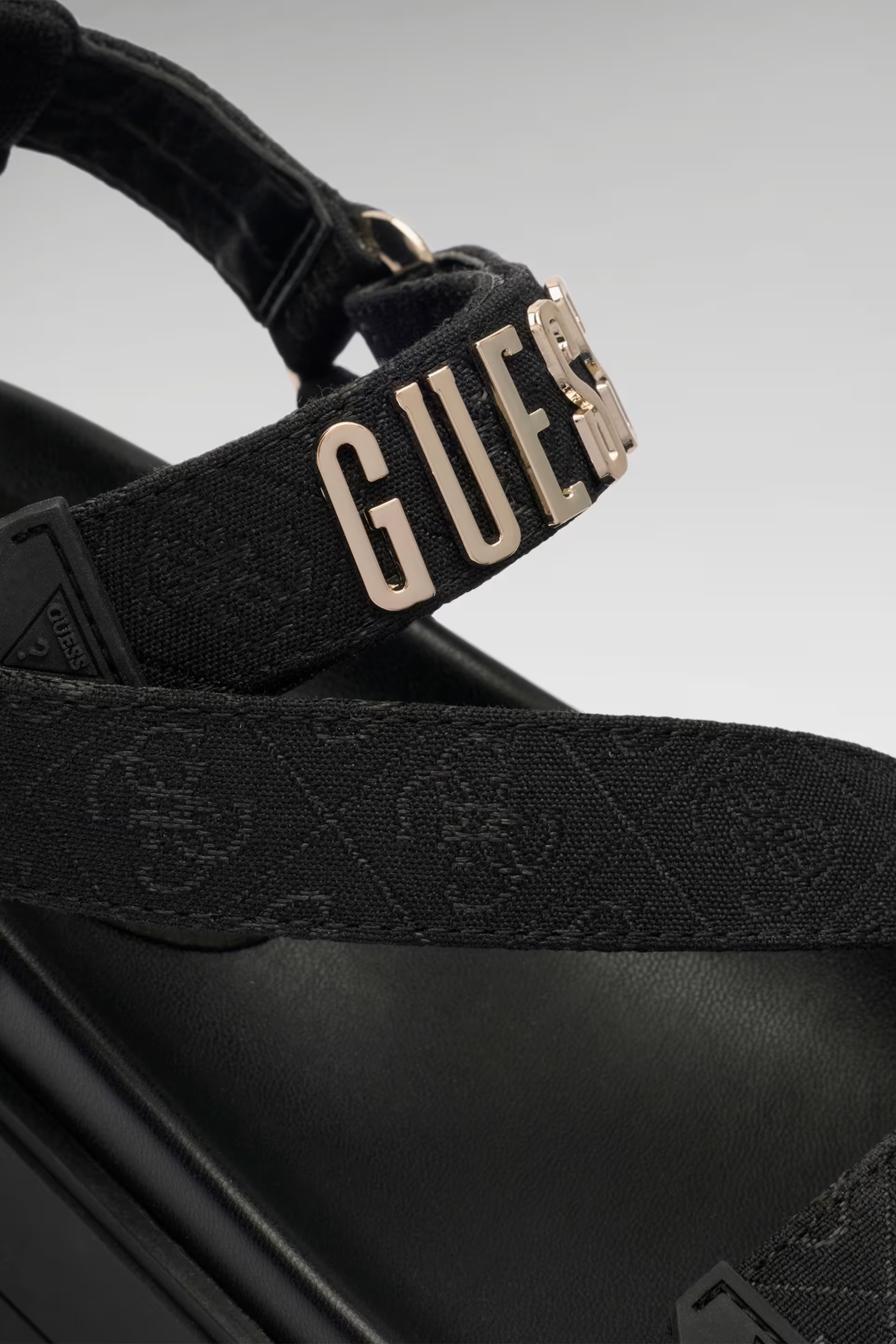 GUESS - Fetta Logo Sandals