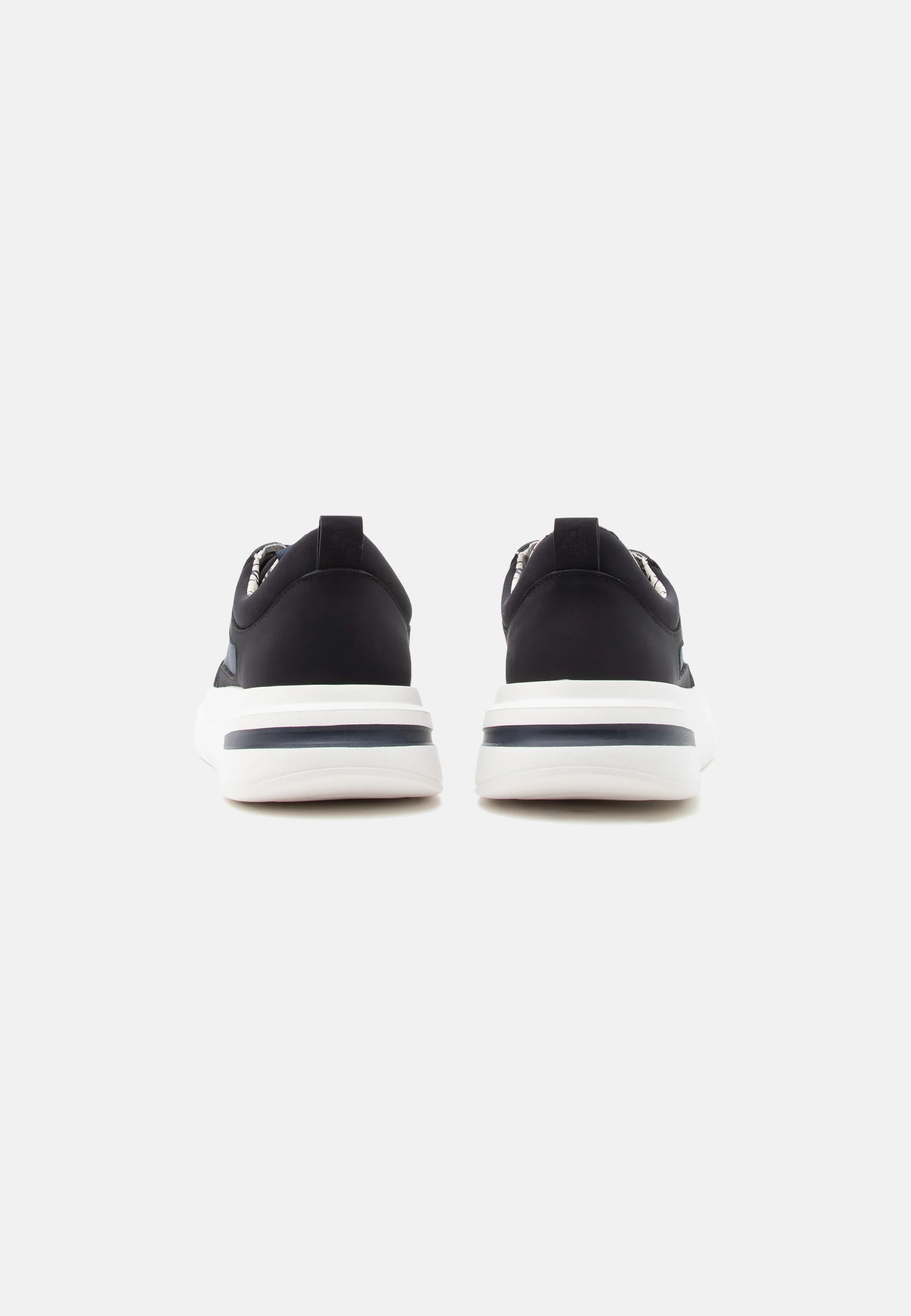 GUESS - Elbano Sneakers