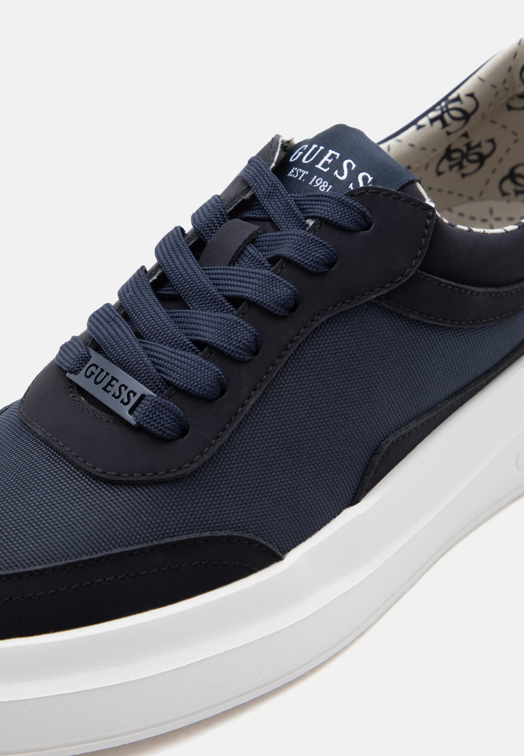 GUESS - Elbano Sneakers