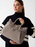 Yesba Girlfriend Satchel