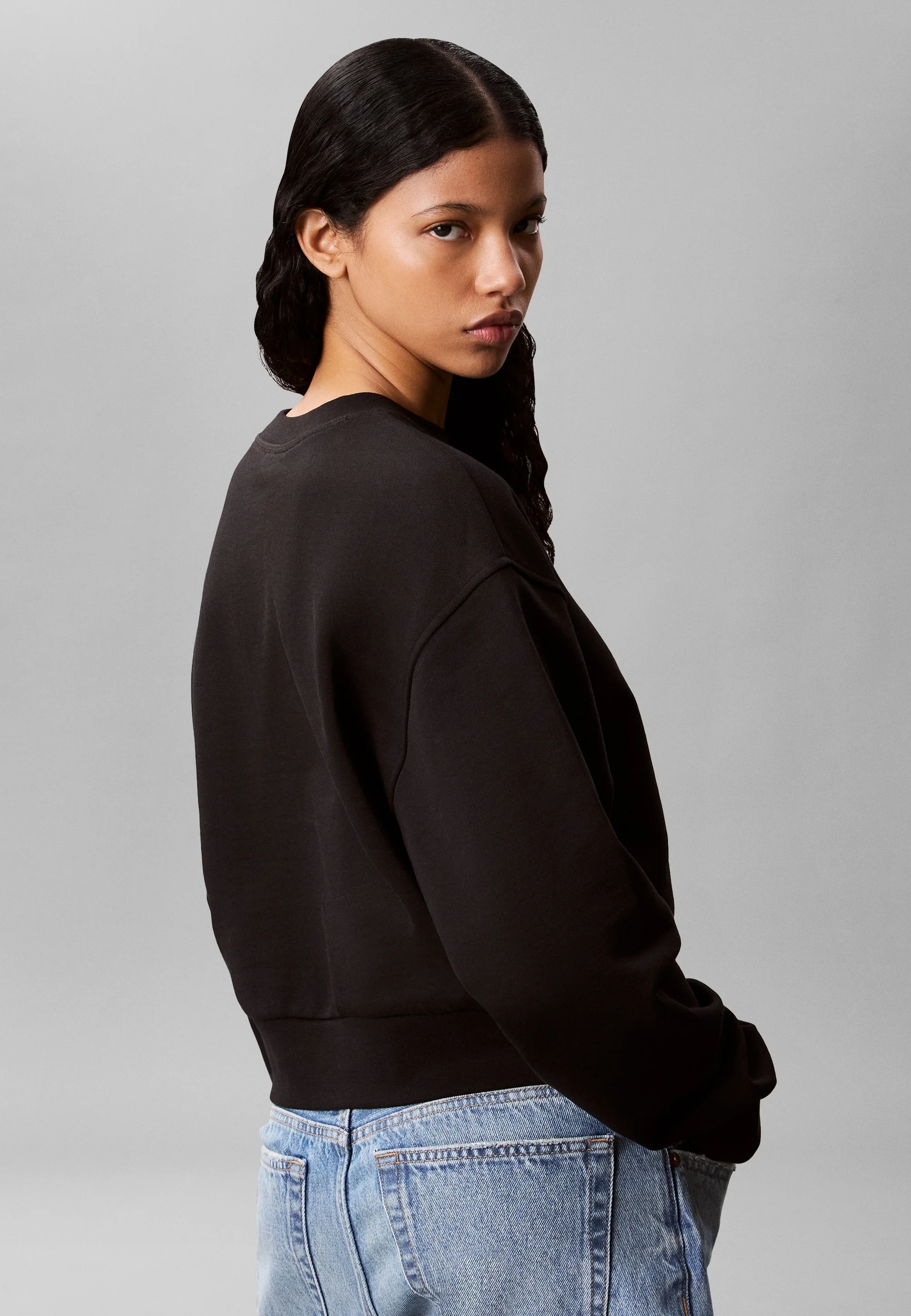 CALVIN KLEIN JEANS - A Cropped Sweater