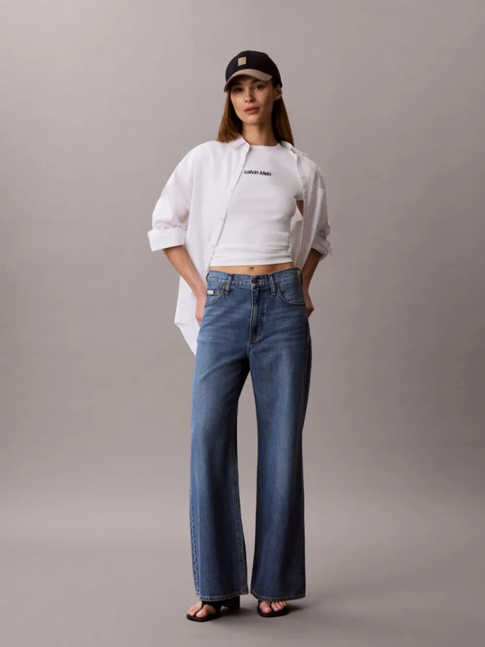 CALVIN KLEIN JEANS - Contour Rib Logo Ringer Tee