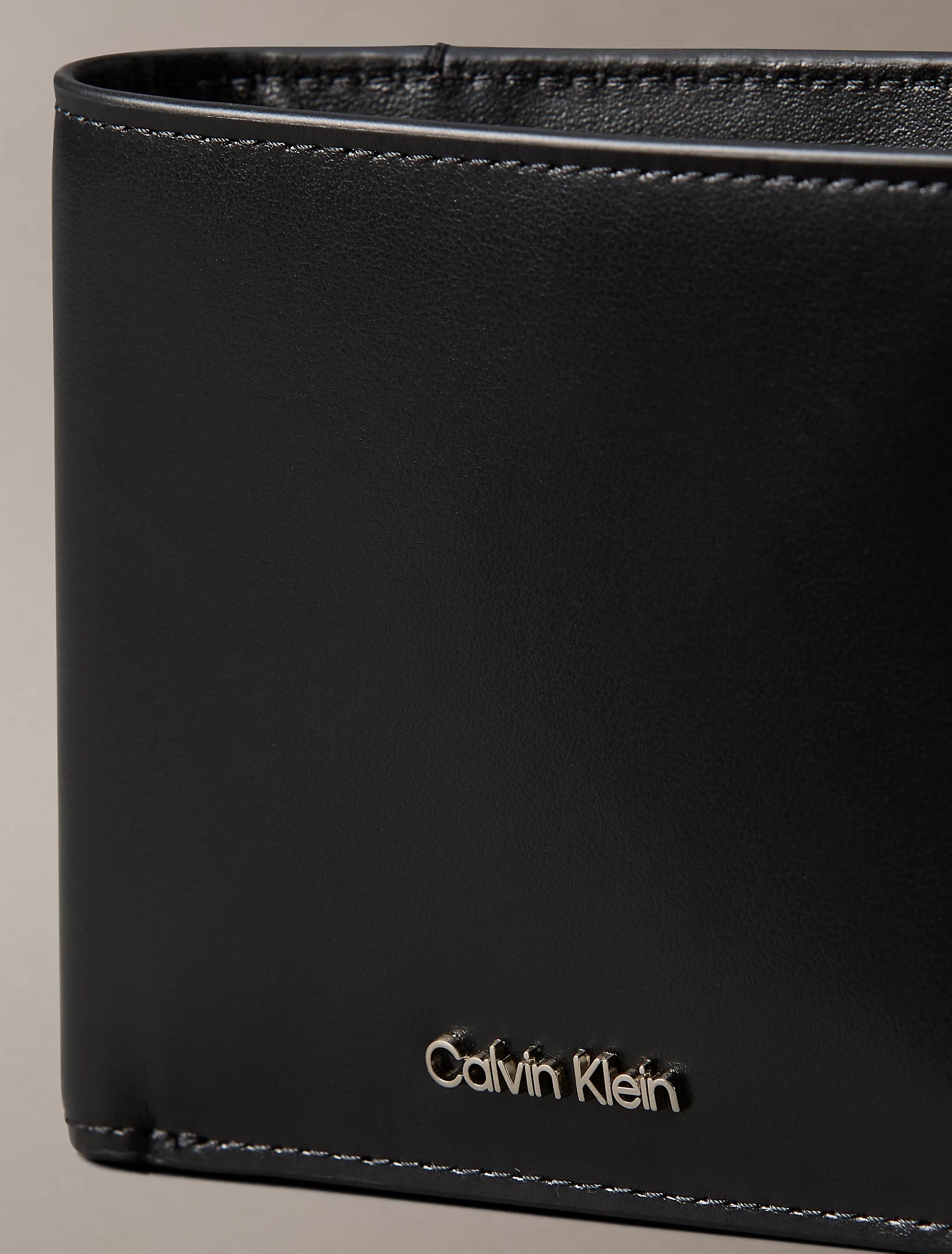 CALVIN KLEIN JEANS - Leather Bifold Wallet